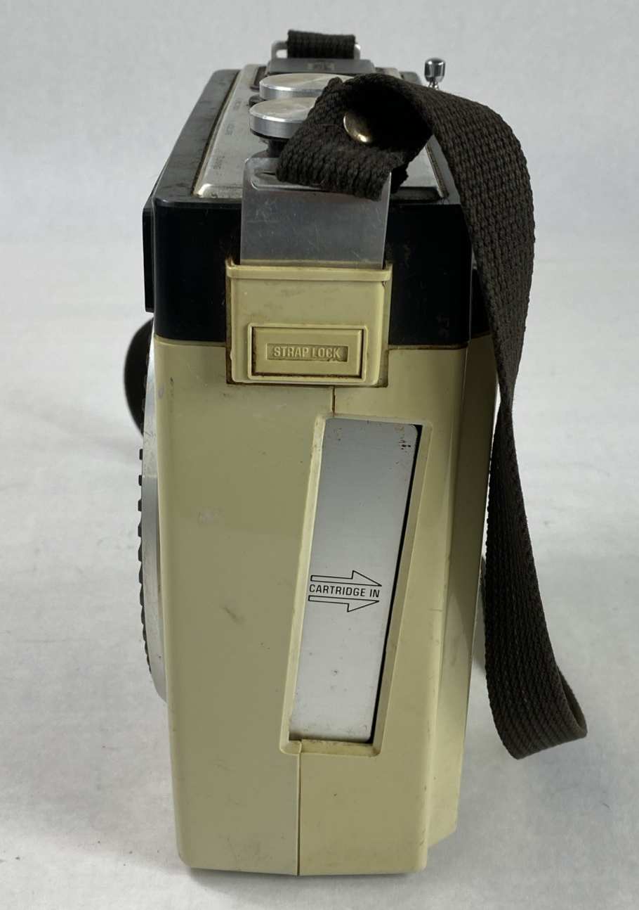 Lloyd's V-150 Vintage AM/FM 8 Track Player Untested