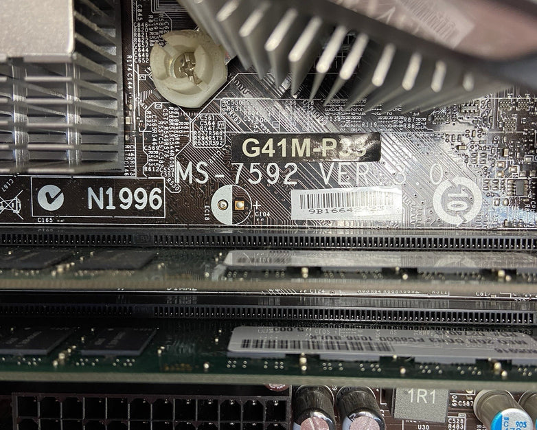 MSI G41M-P33 Motherboard Intel Core 2 Quad Q300 2.5GHz 4GB RAM w/IO Shield