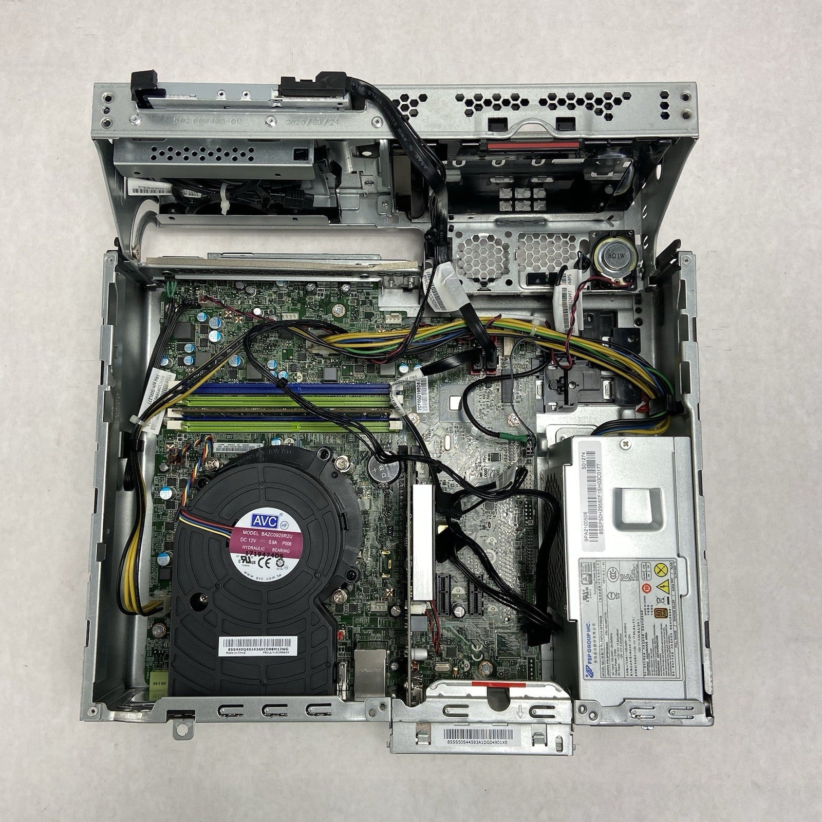 Lenovo ThinkCentre M720s SFF Core i5-9400F 2.9GHz 4GB RAM No HDD No OS R52011