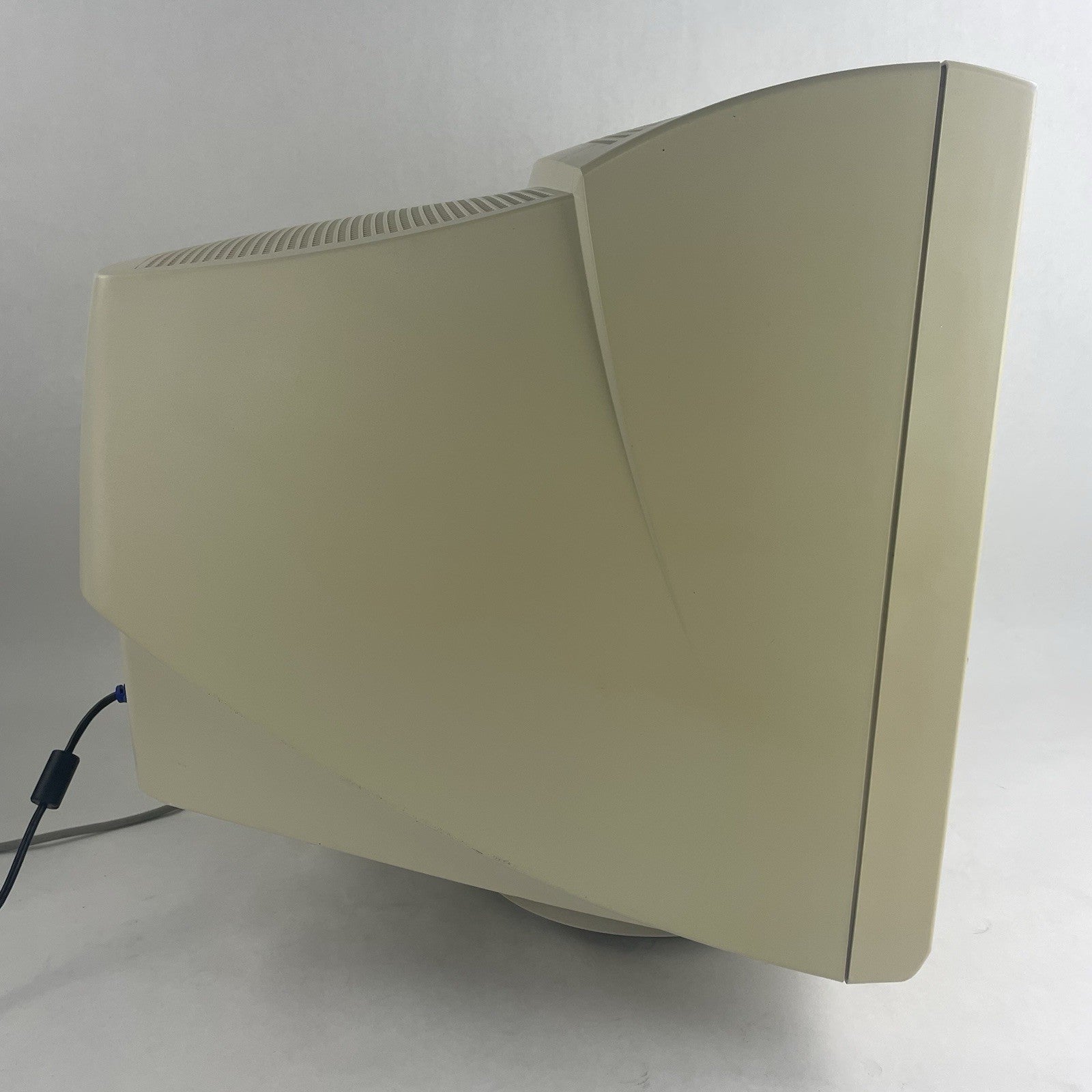 Gateway VX920 Diamondtron NF 17" Flatscreen CRT Monitor 1600x1200 85Hz6