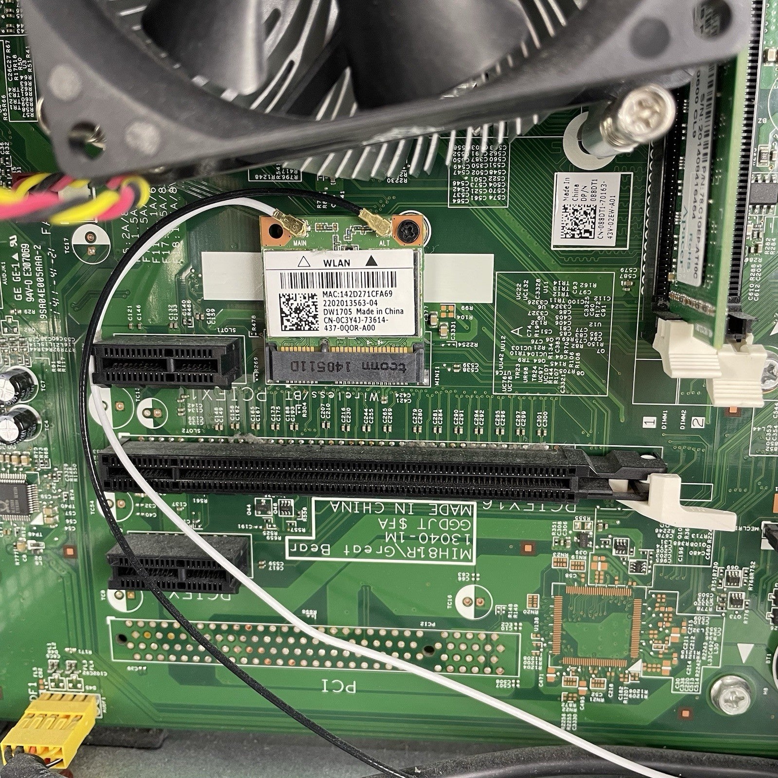 Dell Inspiron 3847 MT Intel Core i3-4130 3.4 GHz 8 GB ram No HDD/No OS