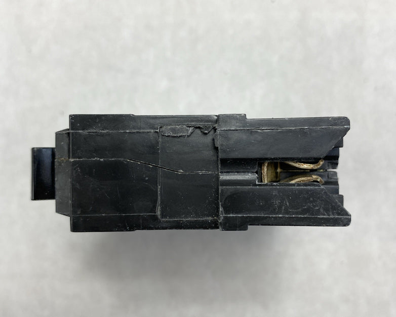 General Electric Model C THQL1120 20A Plug In Circuit Breaker Box Of 10
