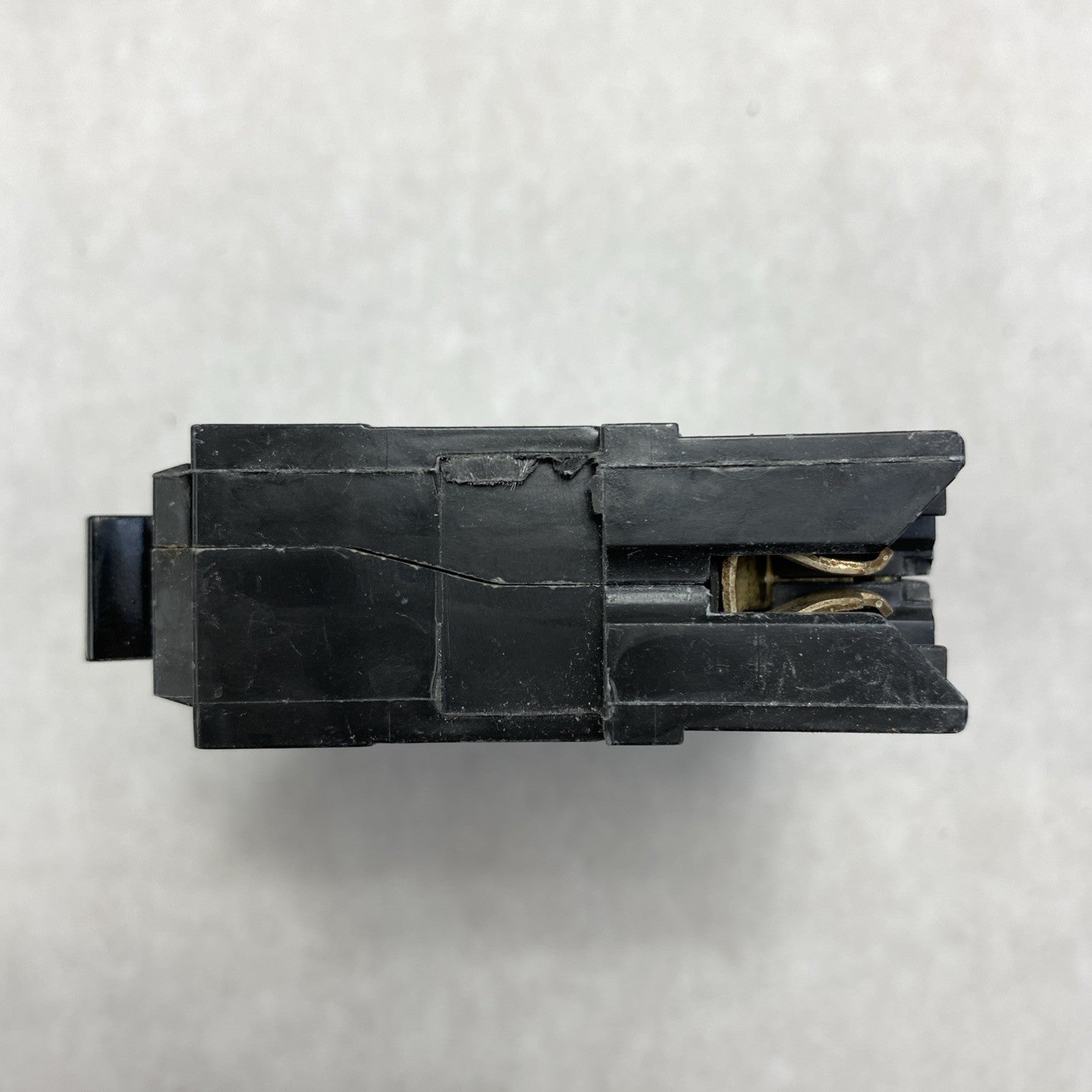 General Electric Model C THQL1120 20A Plug In Circuit Breaker Box Of 1011