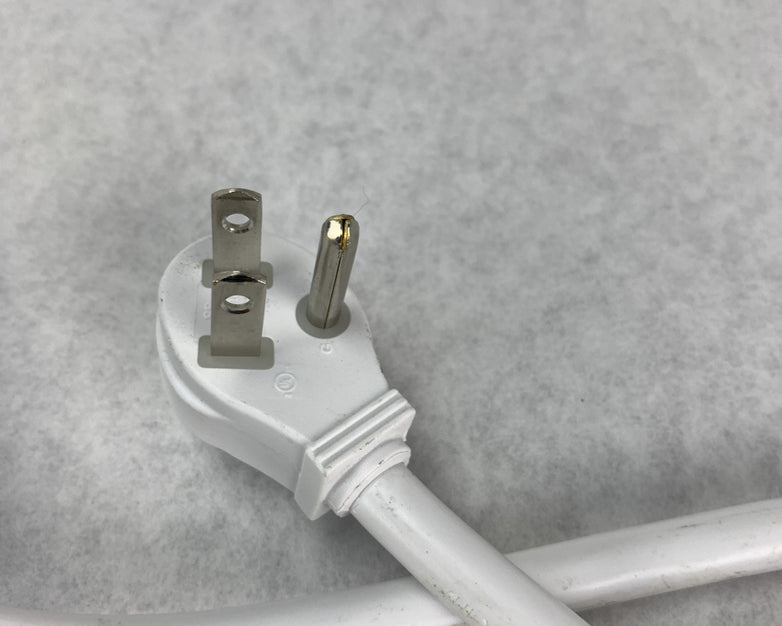 TrickleStar TS1104 7-Outlet Tier 1 Surge Protector Powerstrip 181SS-US-7XXXA-D