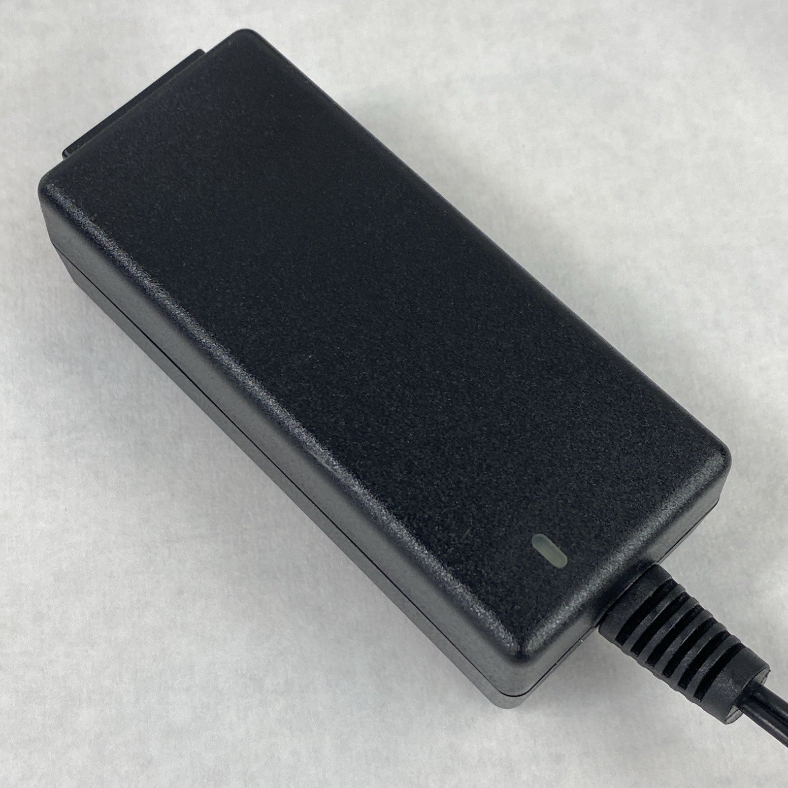 Asian Power Devices DA-30E12 30W 12V 2.5A Charger AC Adapter (Lot of 10)