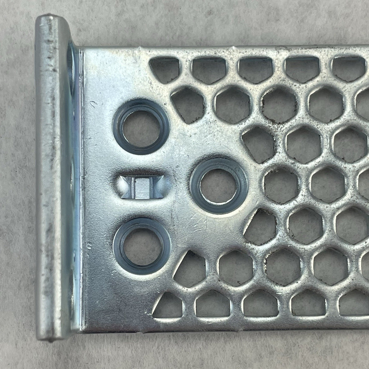 Cisco C3850 Rack Mount No Screws Lot of 104