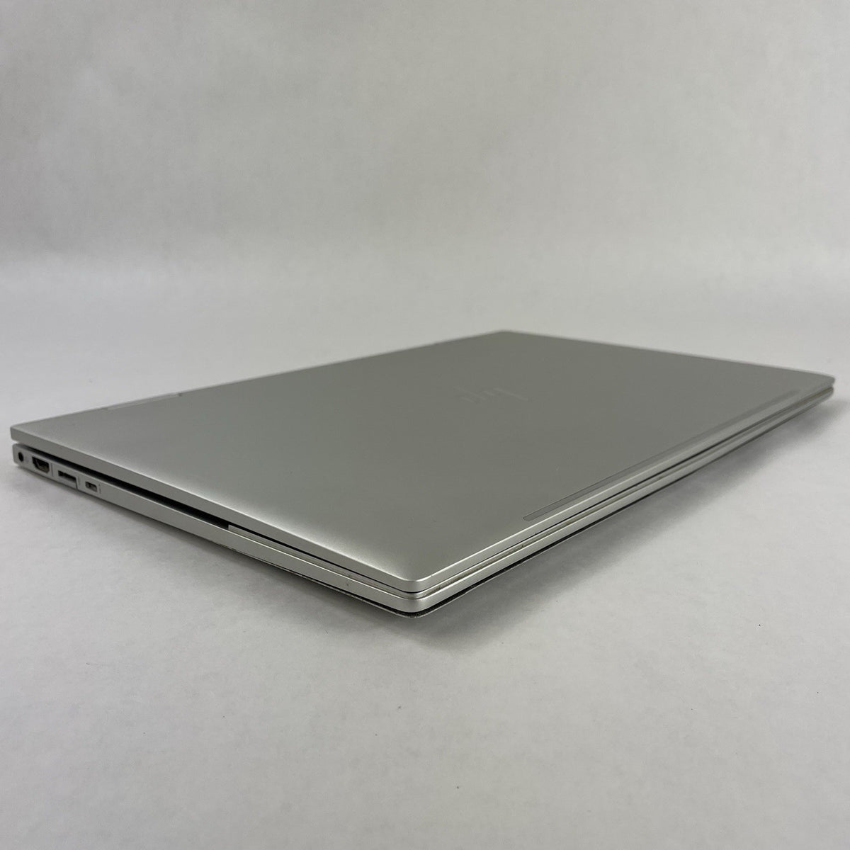 HP Envy x360 15m-ed0023dx 15.6" i7-1065G7 1.30 GHz 4 GB RAM No SSD/OS/AC11