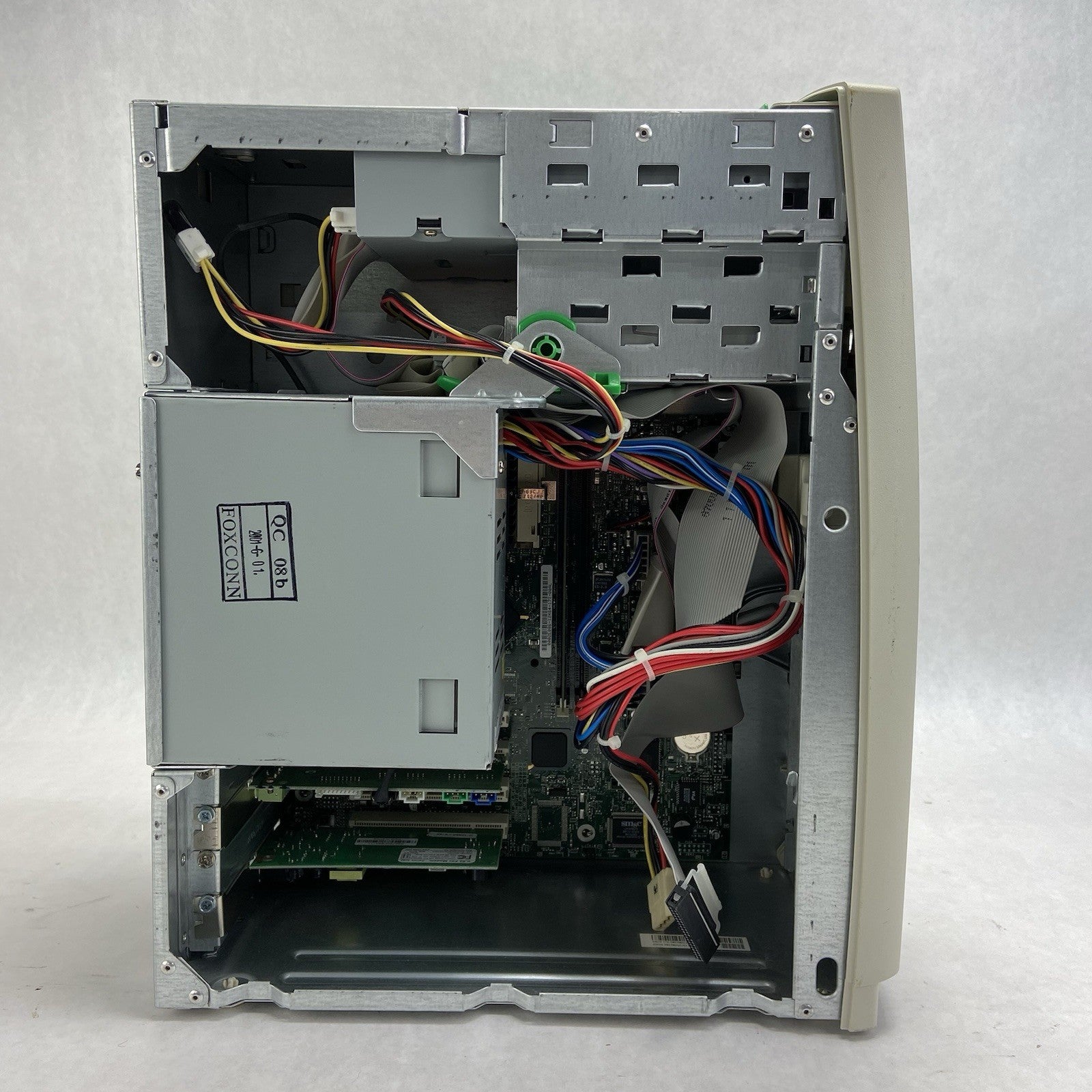 Dell Dimension L800CXE MT Intel Celeron w/SSE 800MHz 128MB RAM No HDD No OS9