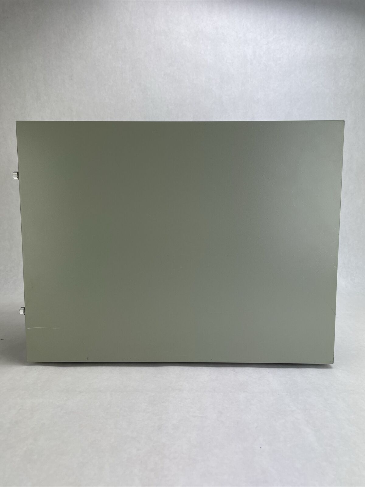 Advantech IPC-6608 PCE-5B08-2 Intel Core i5-4570s 2.9GHz 8GB RAM No HDD No OS