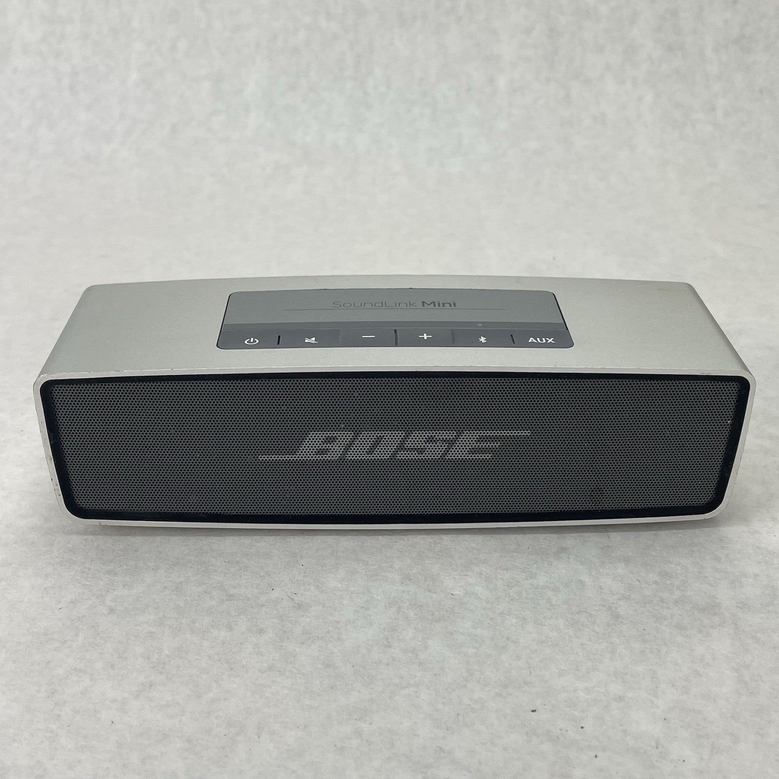 Bose SoundLink Mini Portable Bluetooth Speaker Silver 413295 No Power Cord1