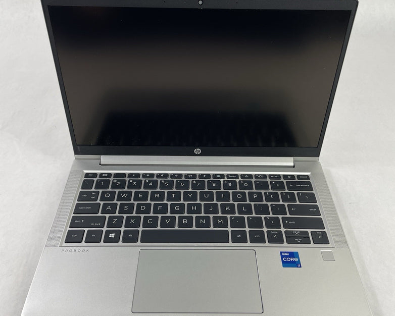 HP ProBook 630 G8 13.3" i7-1165G7 2.80 GHz 8 GB RAM No SSD No OS - Dinged Corner
