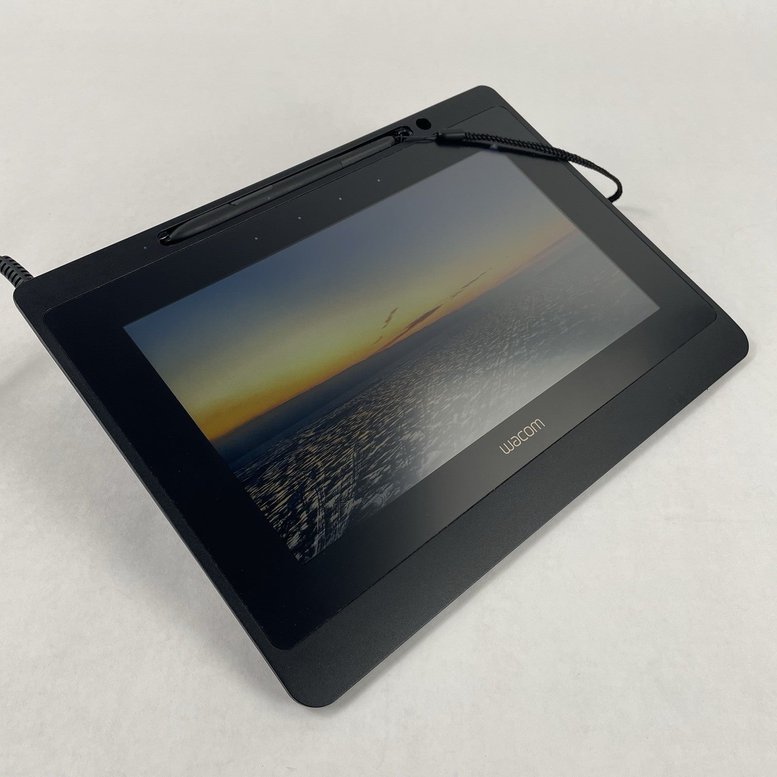 Wacom DTU-1141B 10.1" FHD Drawing Tablet - No Cord Cover0