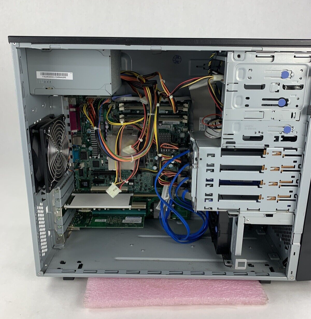 IBM xSeries 206m Server 1x Pentium 4 3.2 GHz 1 GB Ram No OS No HDD