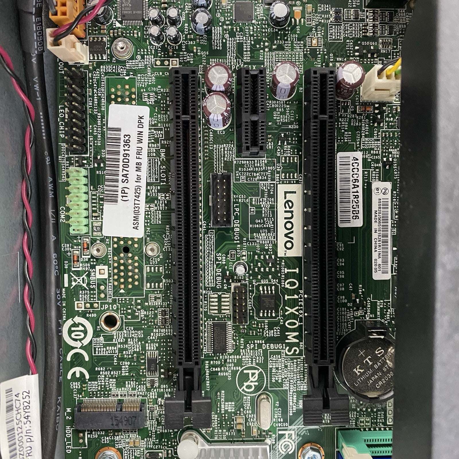 Lenovo ThinkCentre M900 SFF Intel Core i5-6500 3.2Ghz 8GB RAM No HDD No OS