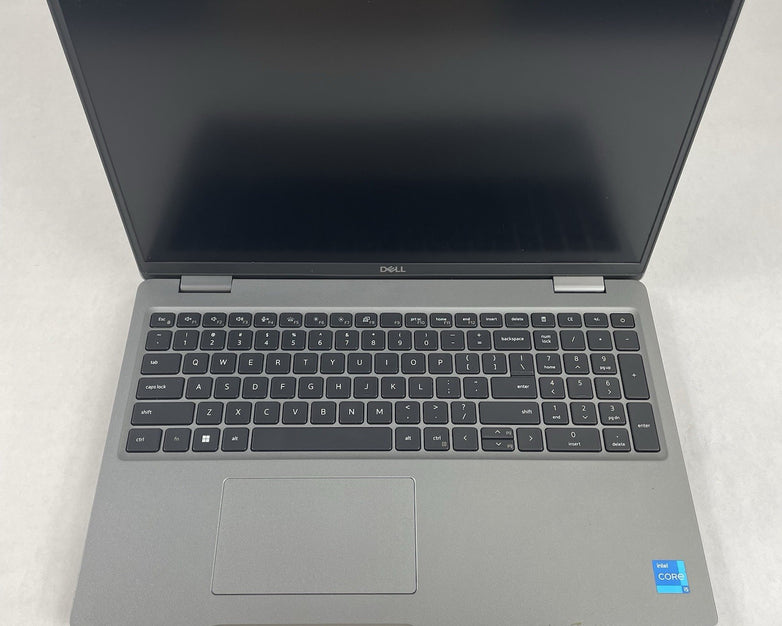 Dell Latitude 5530 15.6" i5-1235U 3.96GHz 8GB RAM No SSD/OS/AC - Scratched Paint