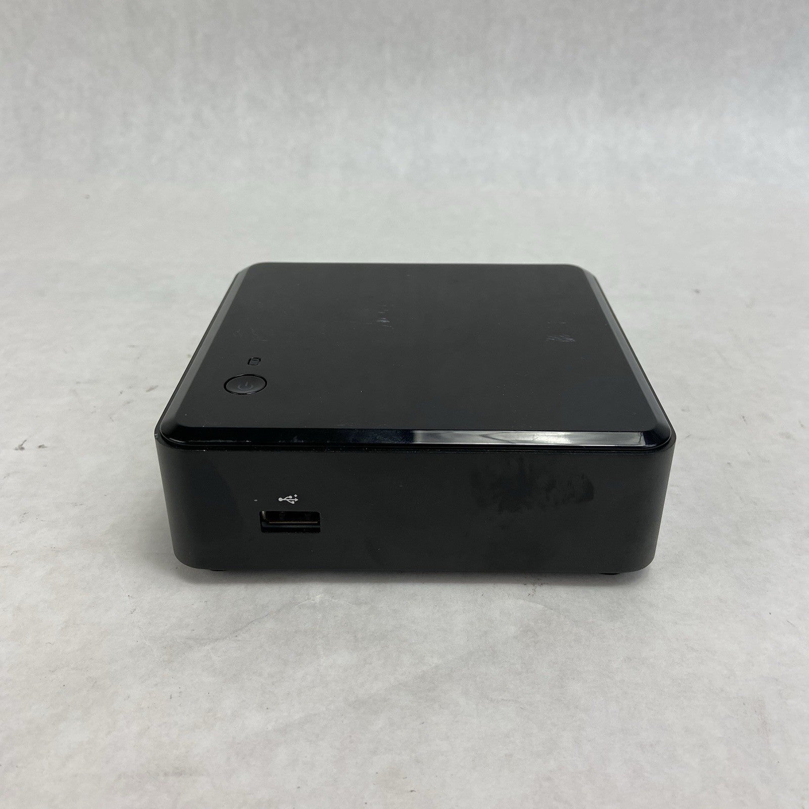 Intel DC3217IYE Micro Intel Core i3-3217U 1.8GHz 8GB RAM No AC/HDD/OS1