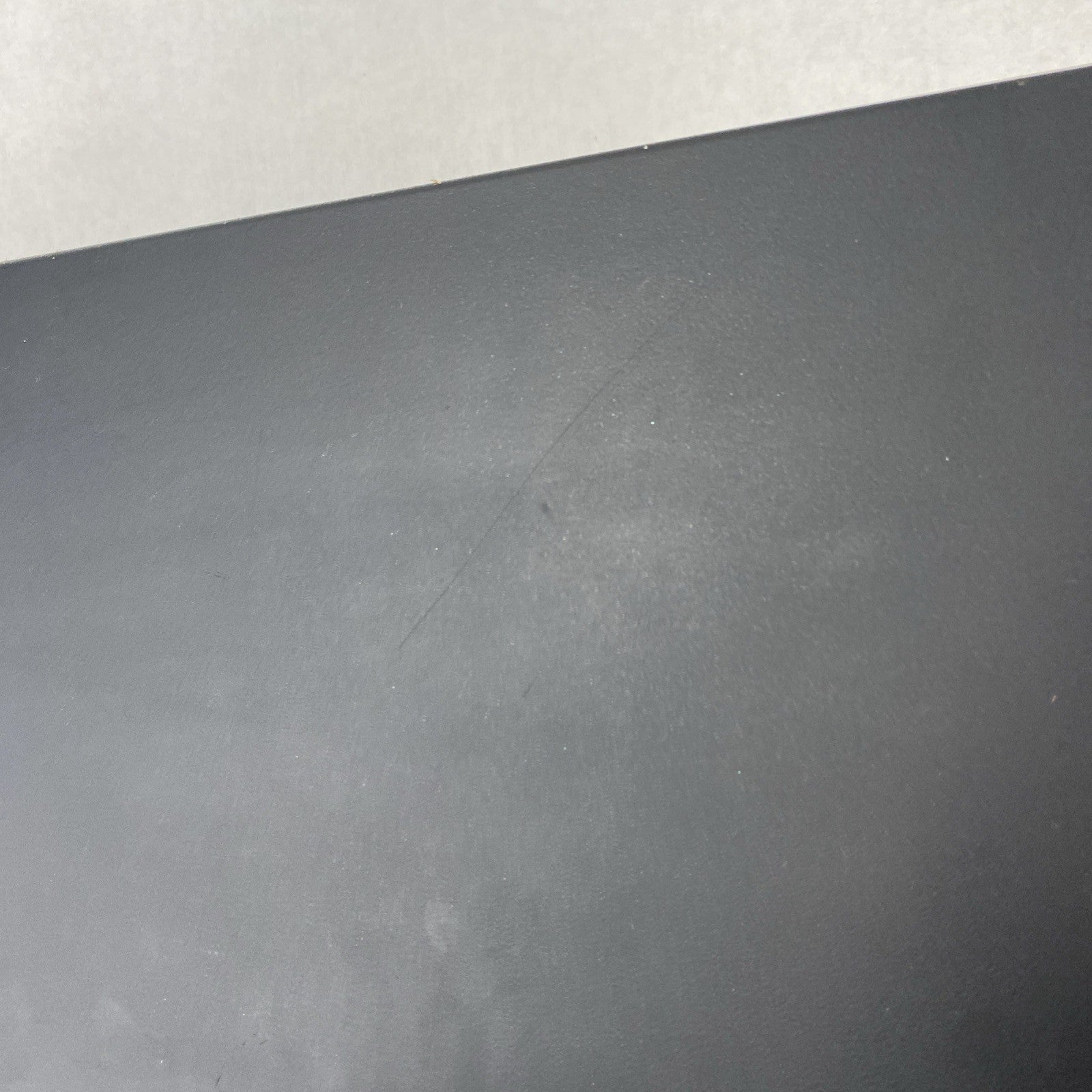 Lenovo ThinkPad T470 Core i5-7300U 2.60 GHz 8 GB RAM 14" No Battery No HDD No OS