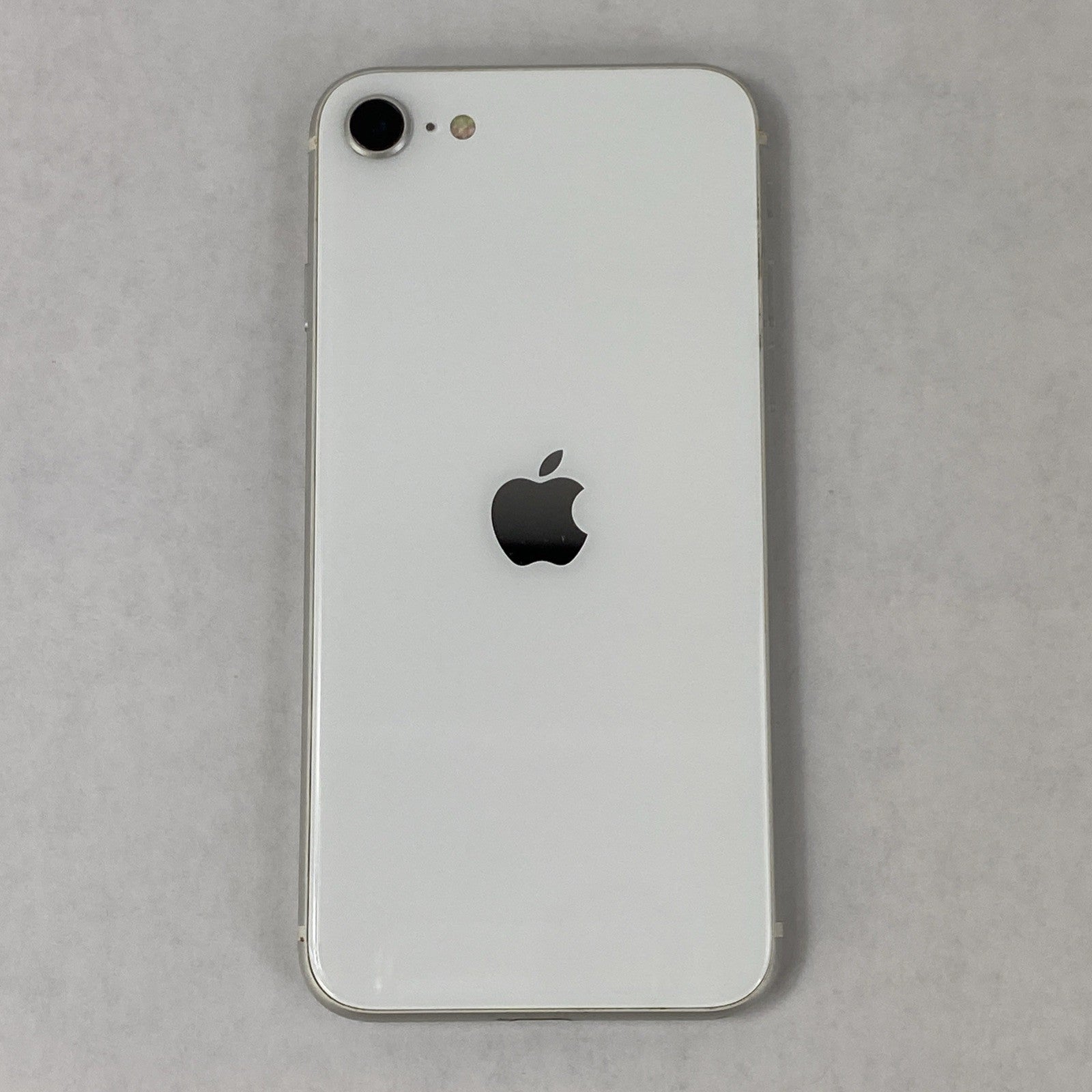 Apple iPhone SE 2nd Gen A2275 64GB Unlocked 4.7" White IOS 26.0.110