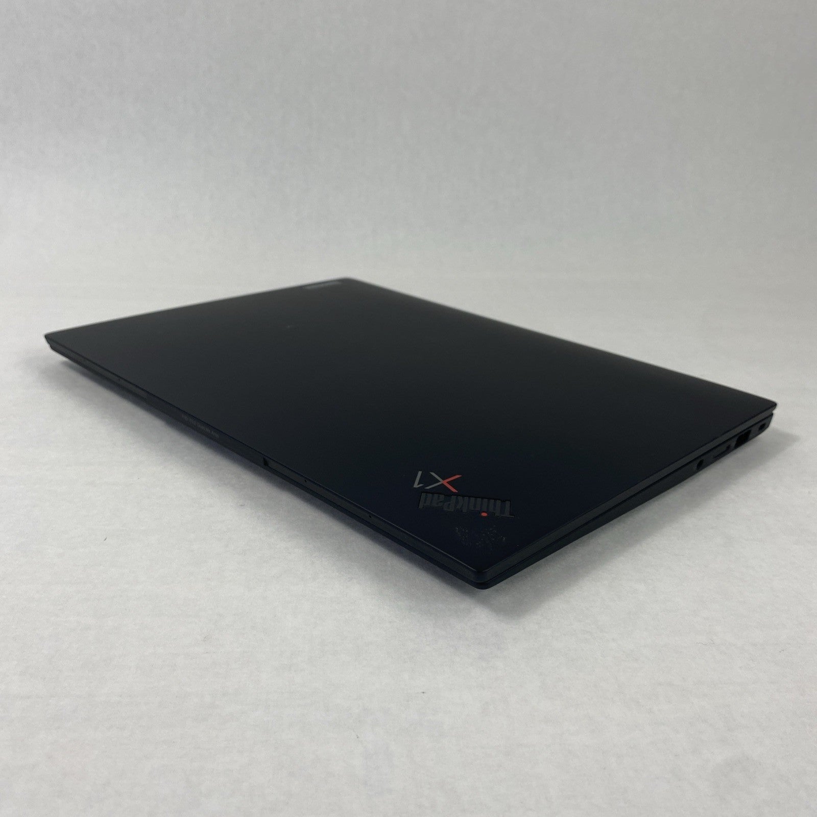 Lenovo ThinkPad X1 Carbon Gen 11 i7-1365U 1.80 GHz 16 GB RAM 14.0" No HDD No OS