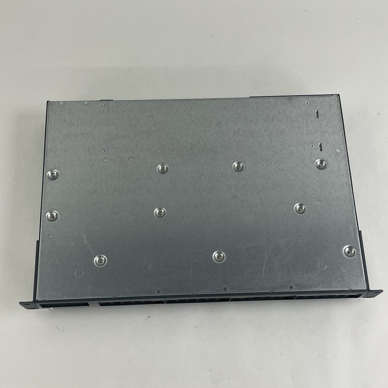 Aruba S2500-48P S2500-48P PoE Mobility Access Switch 48 Port10