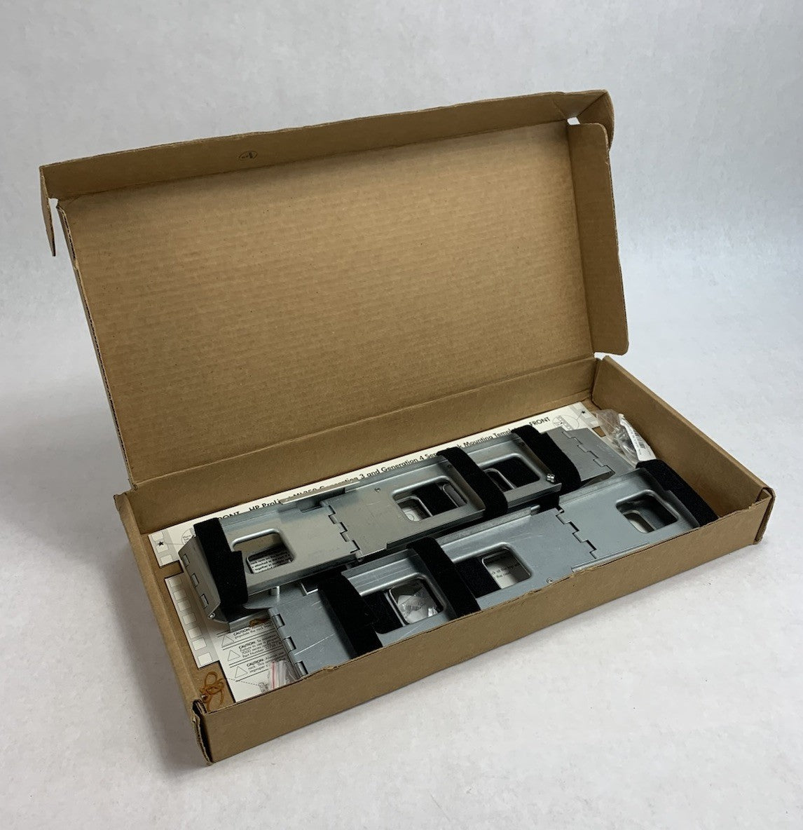 APC 355852-001 Server Bracket Kit for HP ProLiant ML350 Generations 3 and 4