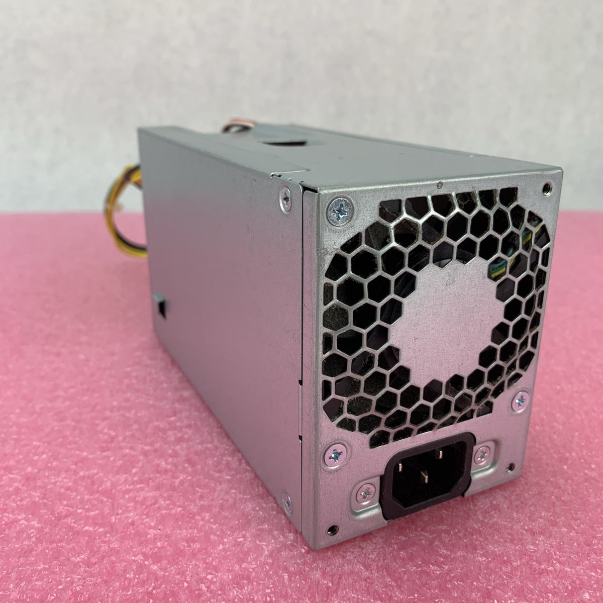 HP PCG003 80 Plus Platinum 180W Switching Power Supply 901762-0040
