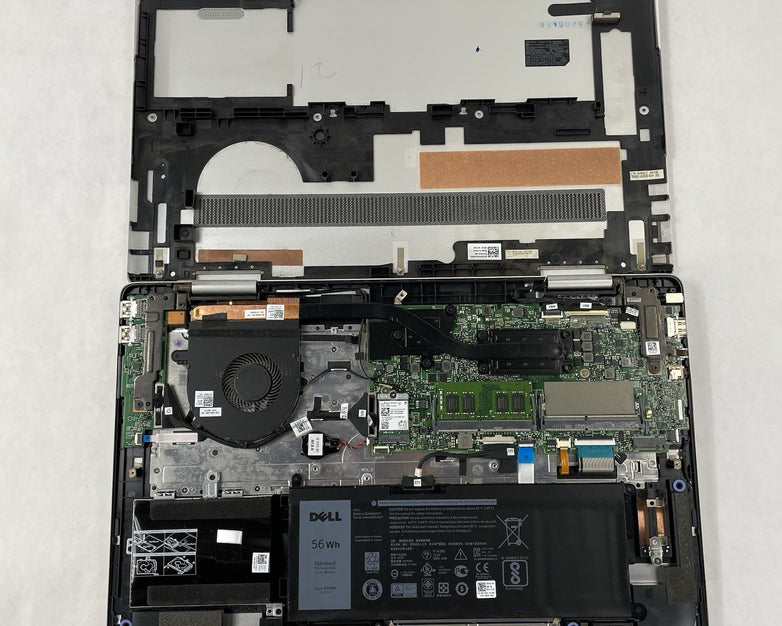 Dell Inspiron 7786 17.3" i7-8565U 1.80 GHz 8 GB RAM No SSD/OS/AC NVDIA MX250