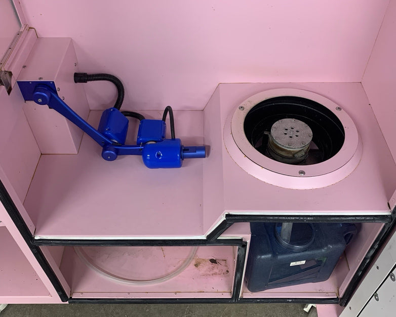 Guangzhou Fun Vending T95 Cotton Candy Machine Powers No Tanks No HDDs No OS