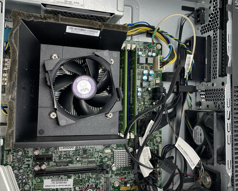 Lenovo ThinkCentre M900 SFF Intel Core i5-6500 3.2GHz 8GB RAM No HDD No OS