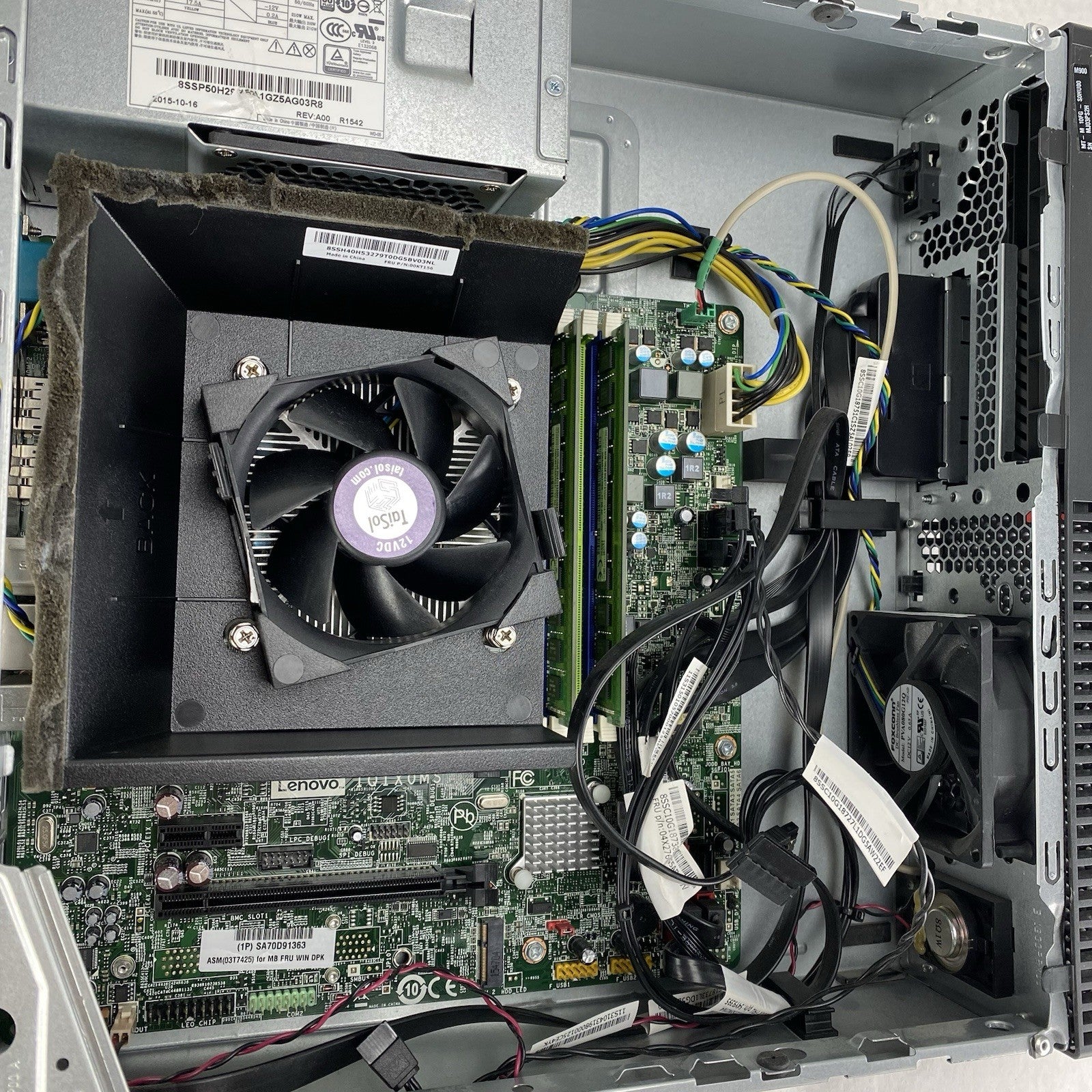 Lenovo ThinkCentre M900 SFF Intel Core i5-6500 3.2GHz 8GB RAM No HDD No OS