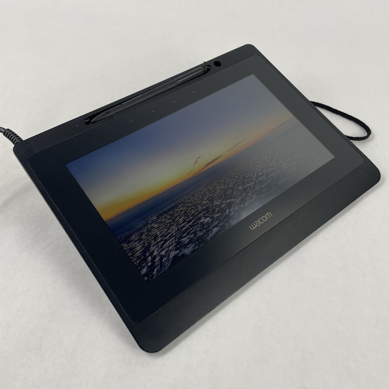 Wacom DTU-1141B 10.1" FHD Drawing Tablet - Scratched/No Power Cord & Cord Cover0