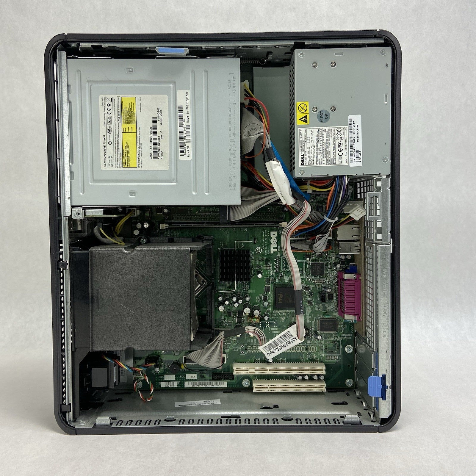 Dell Optiplex GX520 DT Intel Pentium D 2.8GHz 2GB RAM No HDD No OS9