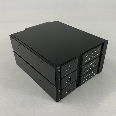 iStarUSA BPN-DE2300SS-Black 3 Tray HDD Black Hot-Swap Rack