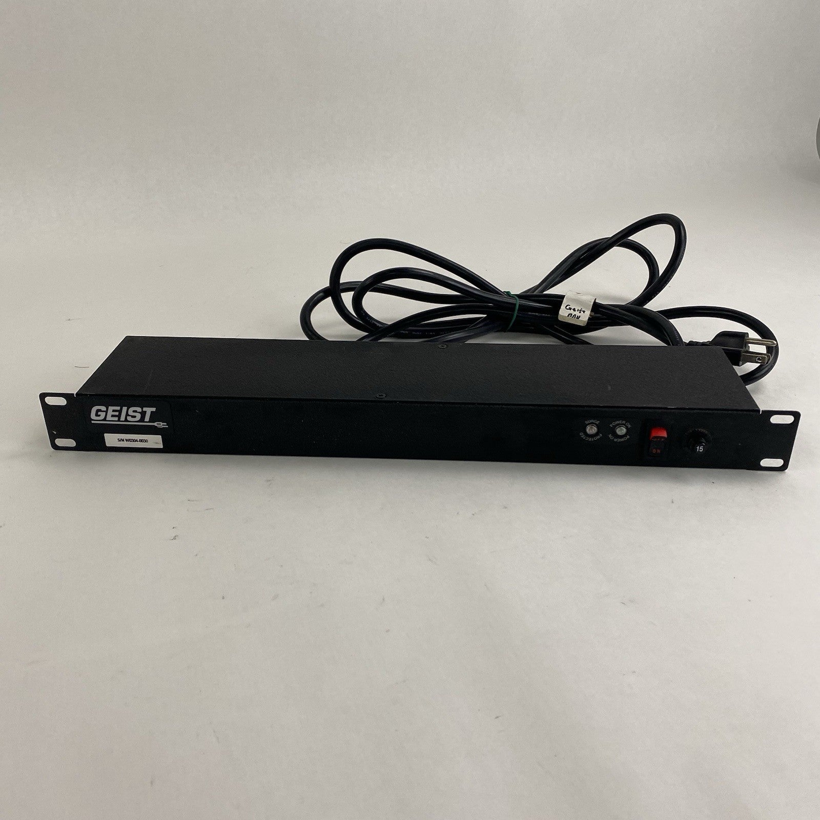 Geist SP064-10 6-Outlet Power Distribution Unit1