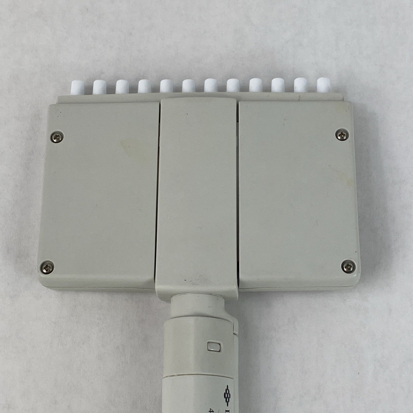 Labsystems Finnipipette 4510 50-300 µL 12 Channel Handheld Manual Pipette J504776