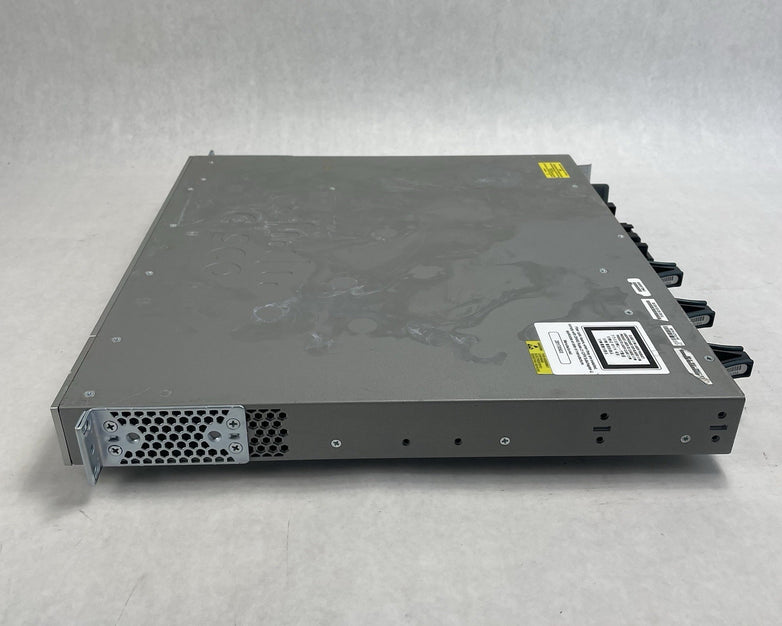 Cisco Catalyst C3850-12XS-S V02 12 Port 10GB SFP+ Fiber Tested & Reset
