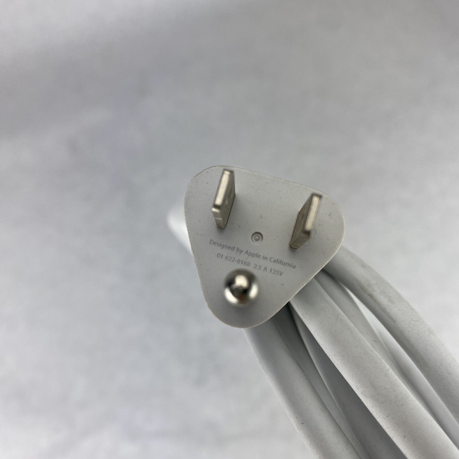 Apple Macbook Charger Volex APC7H Power Cord Charging Extender Cable White