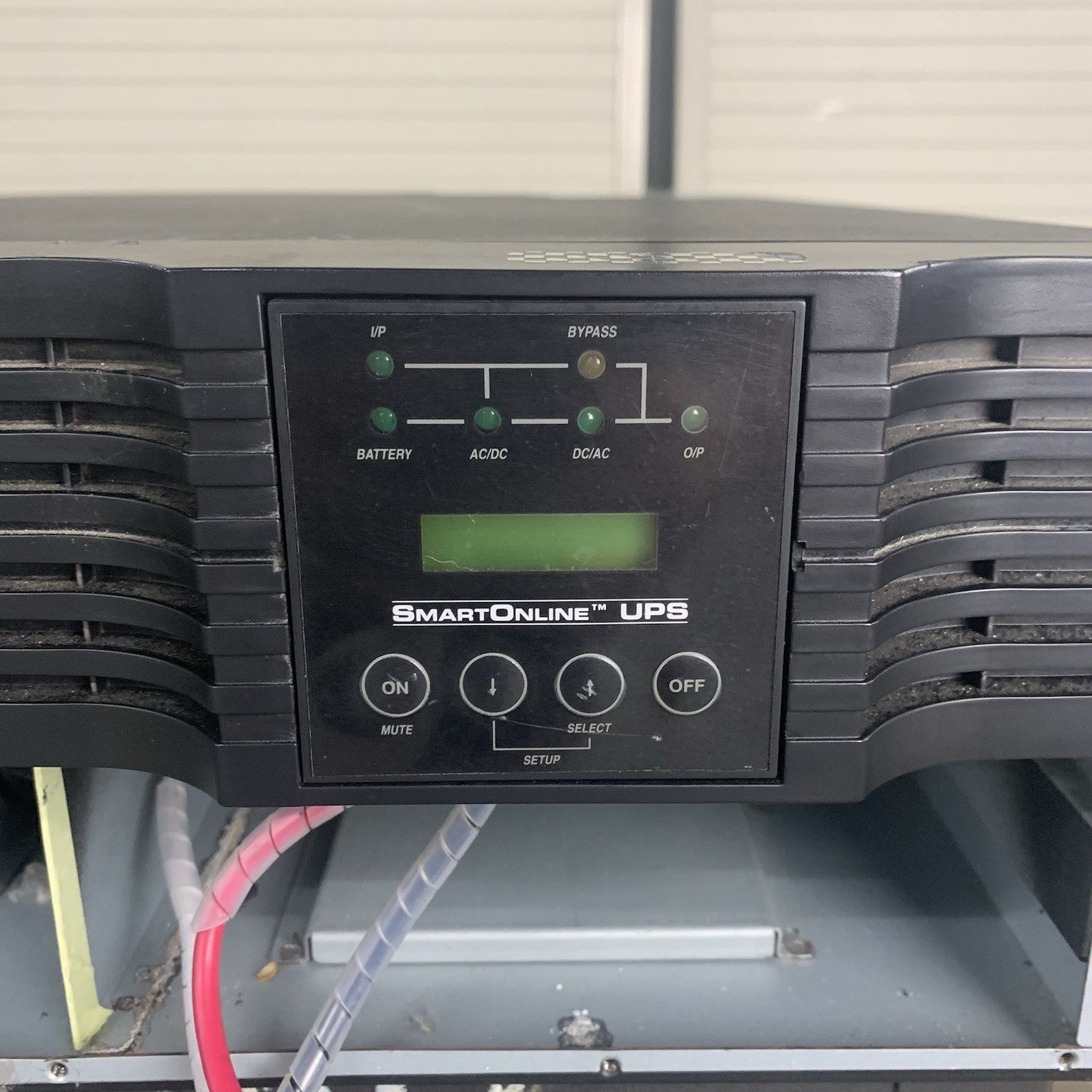 Tripp Lite SU5000RT4U Smart On-Line UPS w/ SUPDMB56 No Batts Untested4