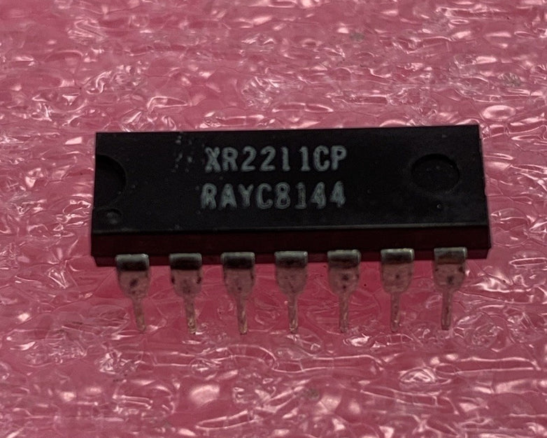 Exar 2211CP 14 Pin Transistor (Lot of 12)