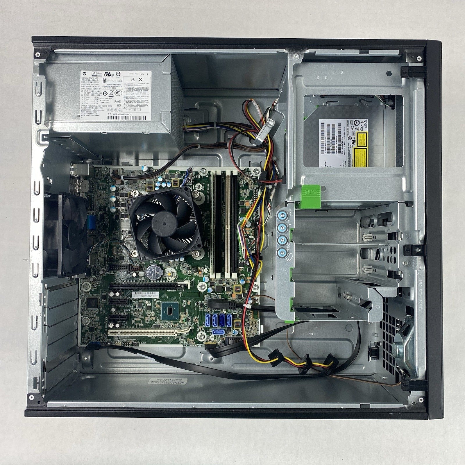 HP EliteDesk 800 G2 MT Intel Core i7-6700 3.4GHz 8GB RAM No HDD No OS