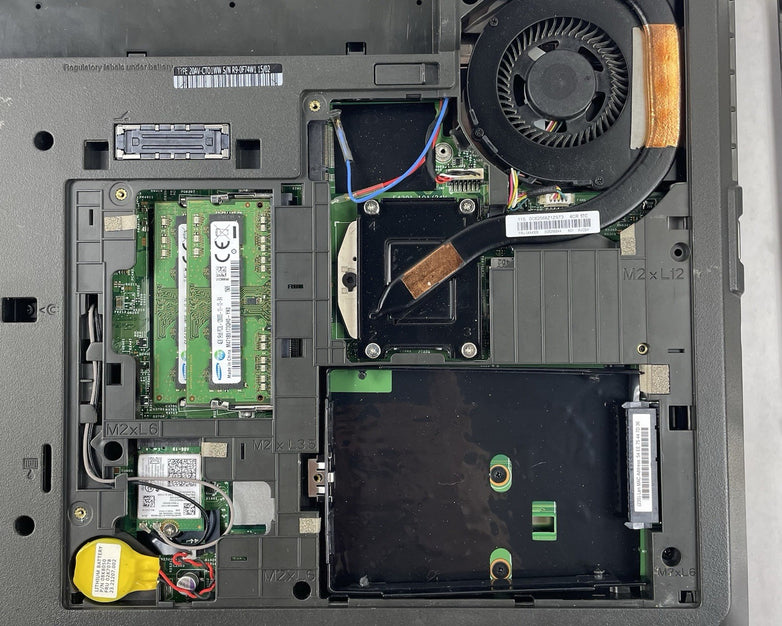 Lenovo ThinkPad L540 15.6" i5-4200M 2.50 GHz 8 GB RAM No SSD/OS/AC