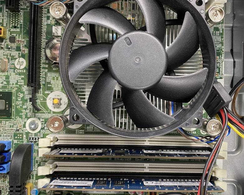 HP ProDesk 600 G1 MT Intel Core i5-4590 3.3GHz 2x4GB RAM No HDD No OS