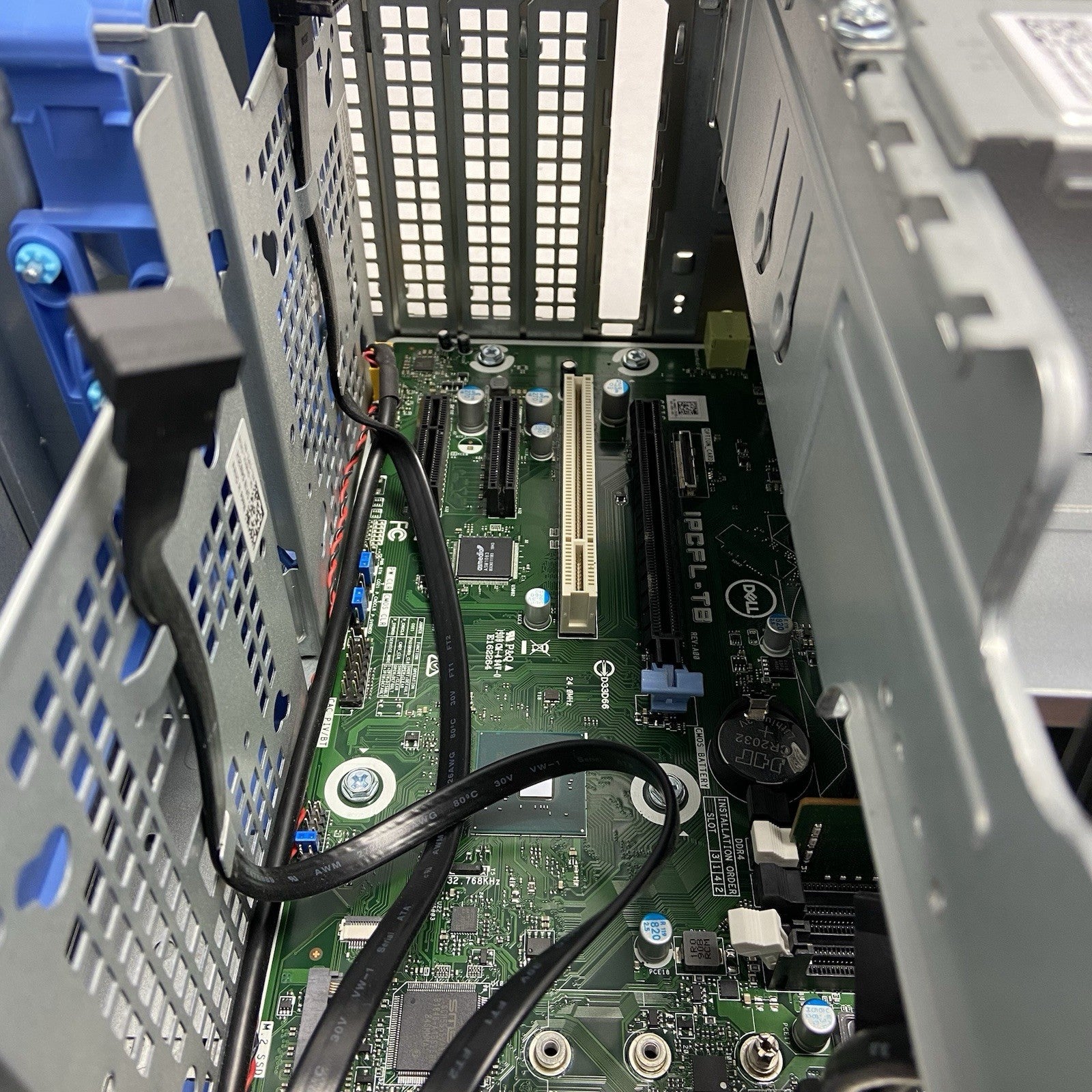 Dell Precison 3630 Tower MT Intel Core i7-8700 3.2GHz 8GB RAM No HDD No OS14