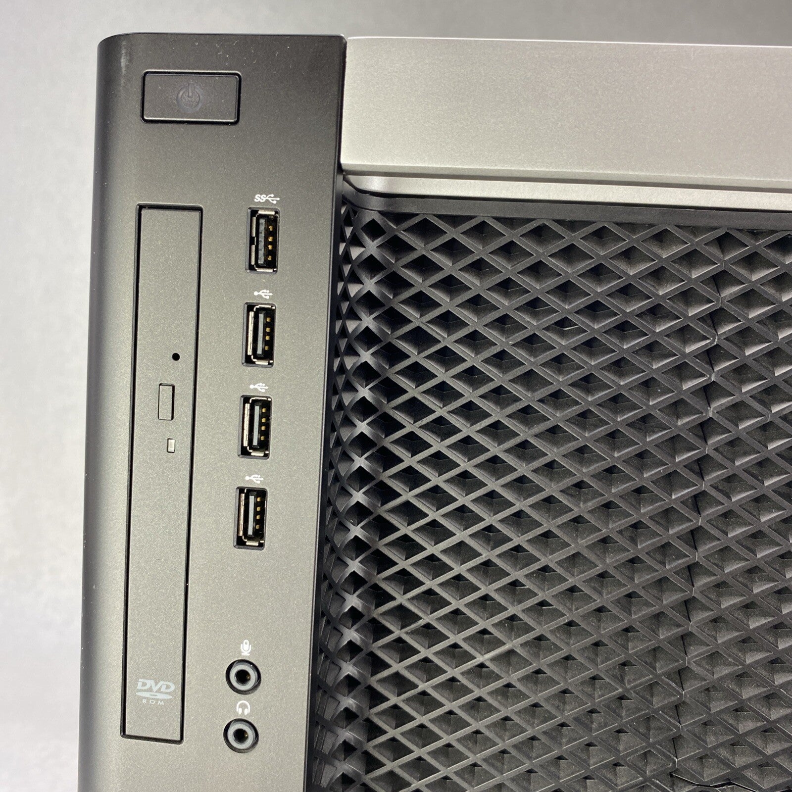 Dell Precision Tower 7910 Xeon 8 Core E5-2620v4 2.10GHz 32GB RAM P4000 No HDD OS