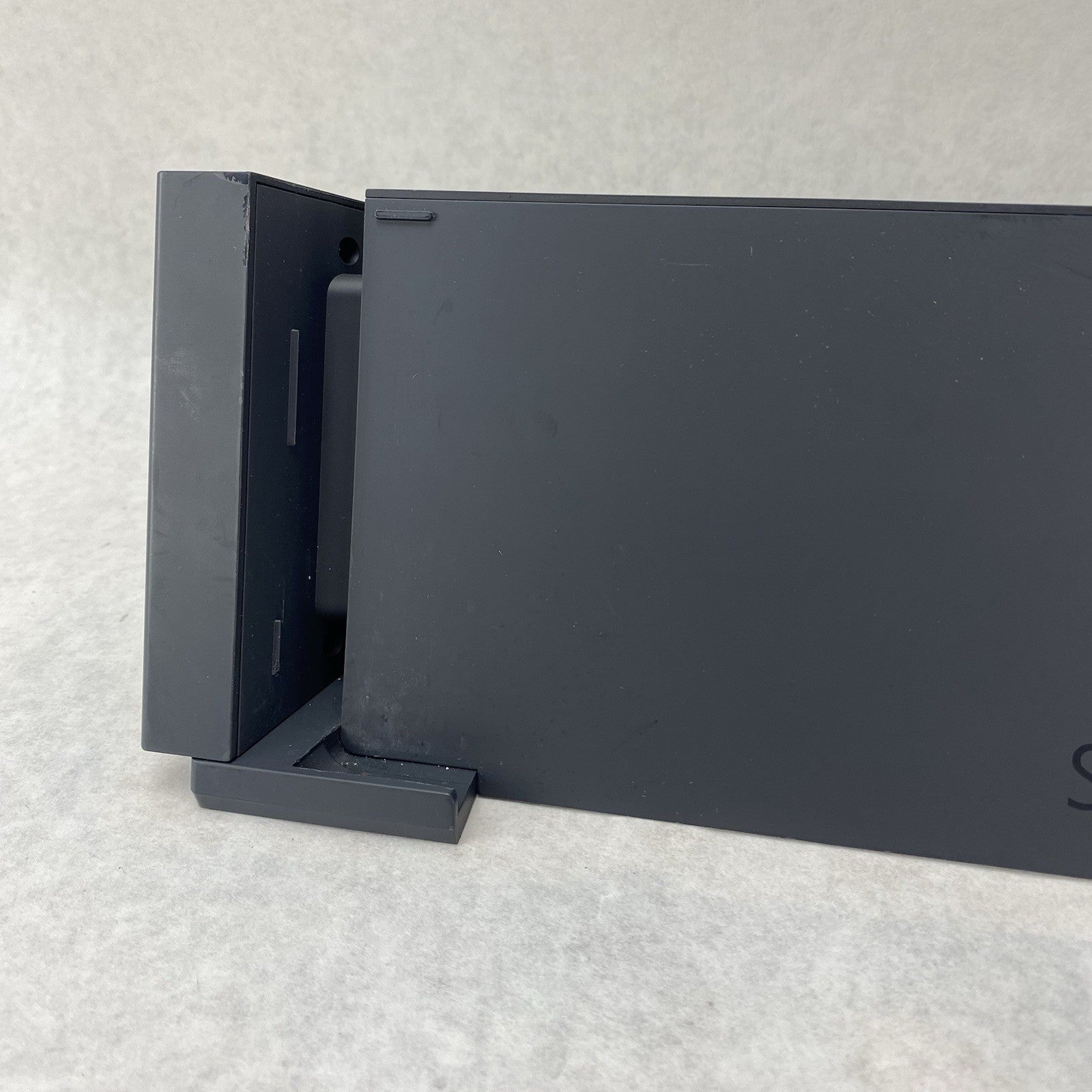 Microsoft 1664 Surface Docking Station Lot of 4 Untested3