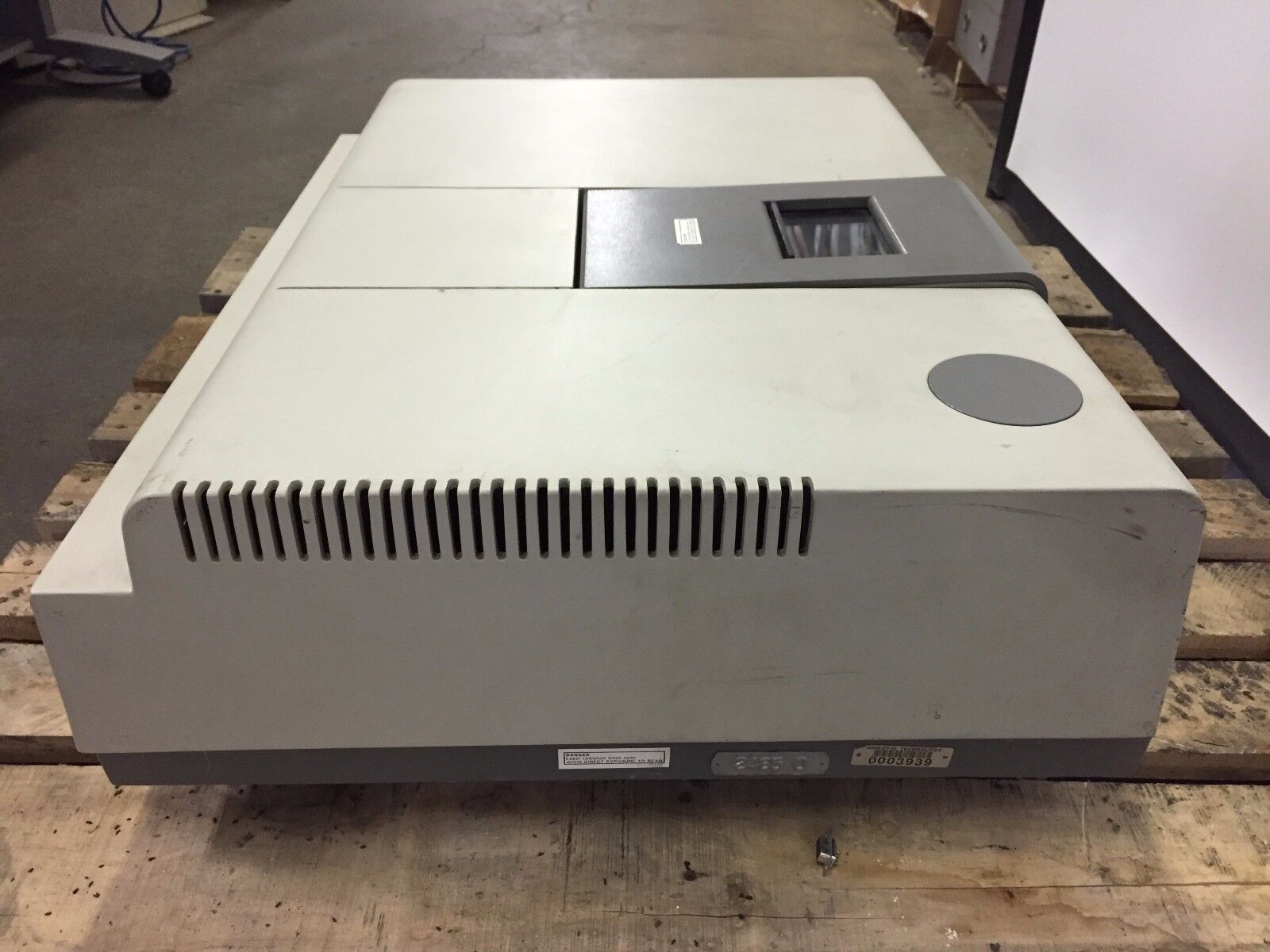 Nicolet FTIR Spectrometer Model 20DXB S/N 8503317