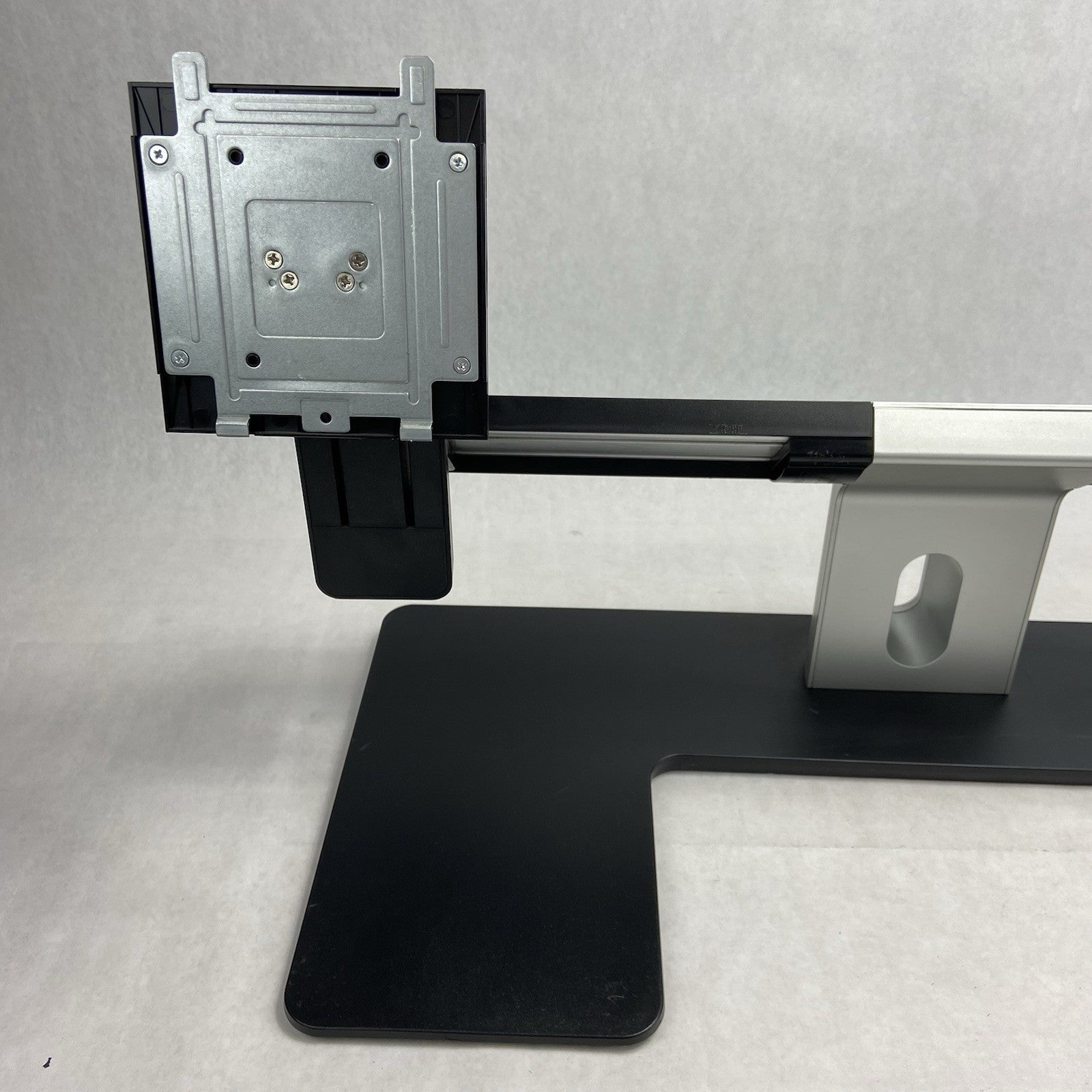 Dell Dual Monitor Stand fits 2 - 24" Dell Screens CN0HXDW077401