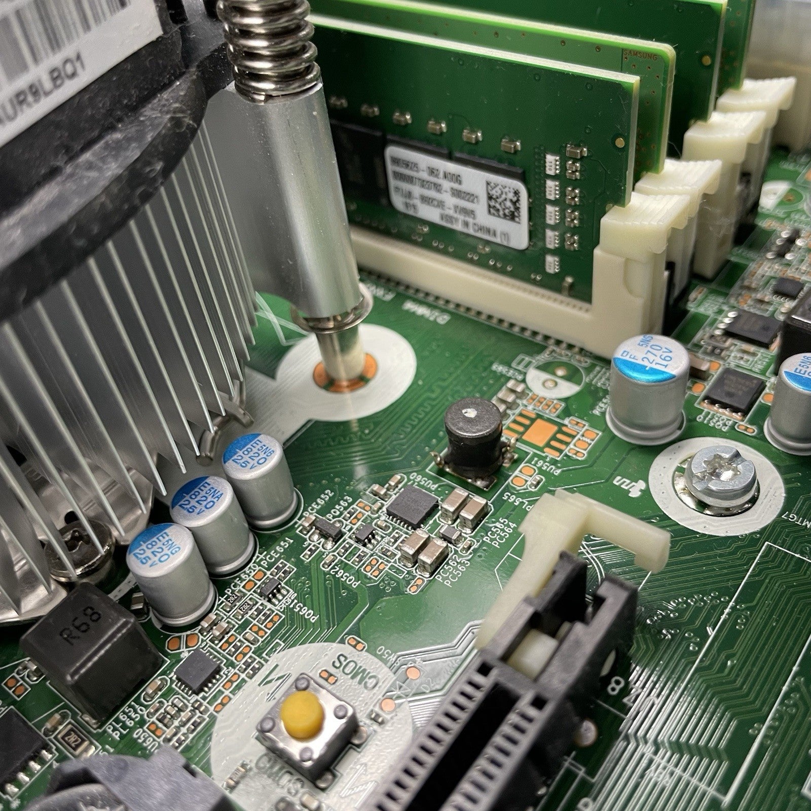 HP EliteDesk 800 G2 MT Intel Core i7-6700 3.40 GHz 24 GB RAM No HDD No OS