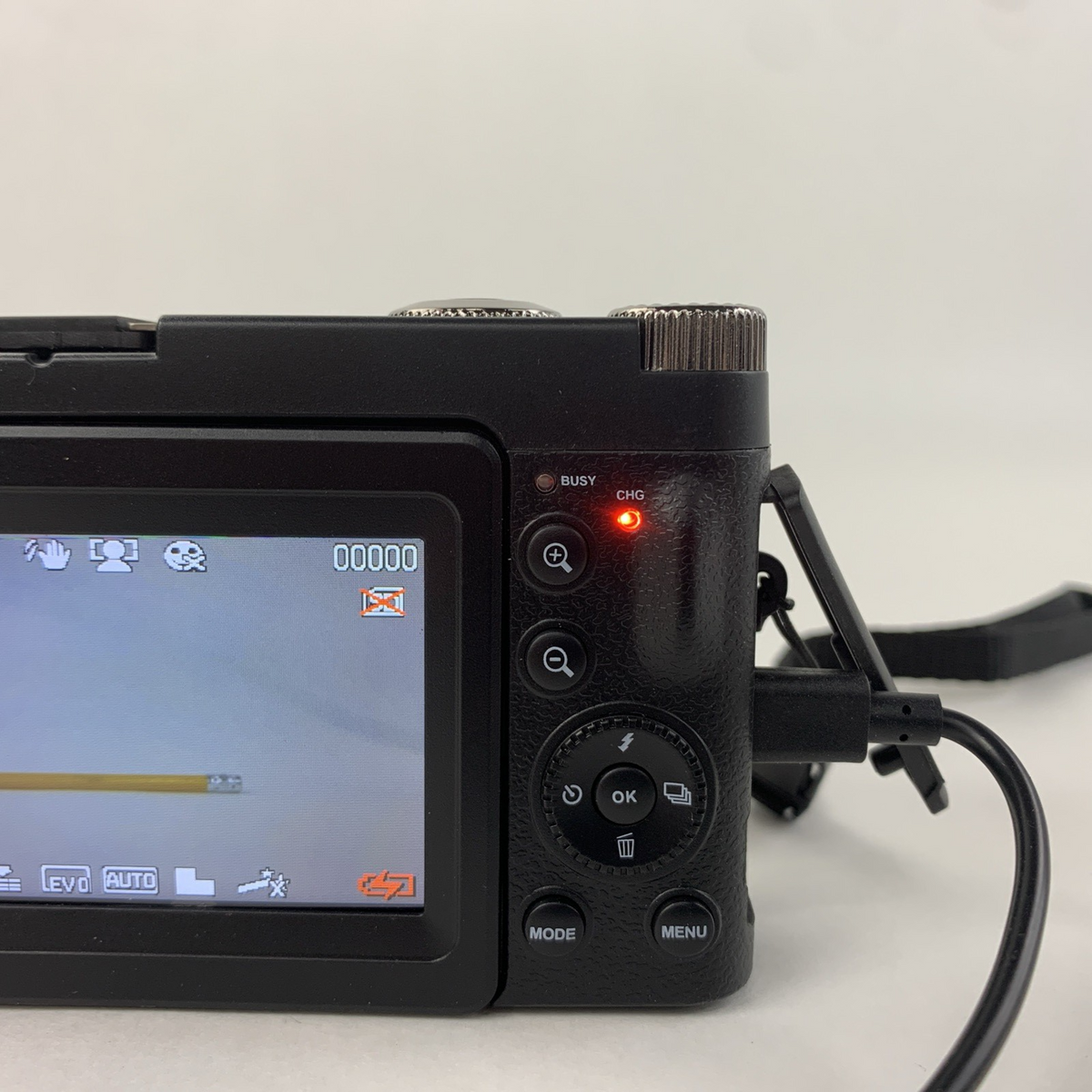 CMOS DC101L Camera Digital Zoom - No SD Card - No Battery - Tested3