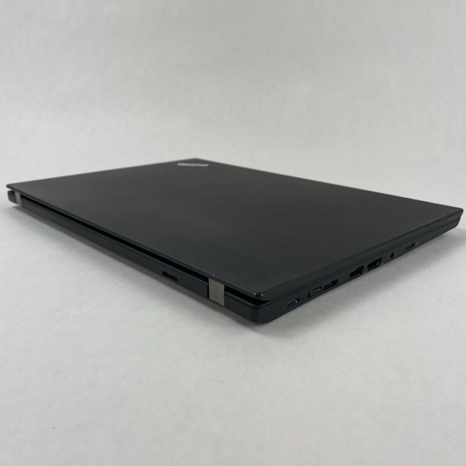 Lenovo ThinkPad T14 Gen 2a 14" Ryzen7 Pro 5850U 1.90 GHz 16 GB RAM No SSD/OS/AC13